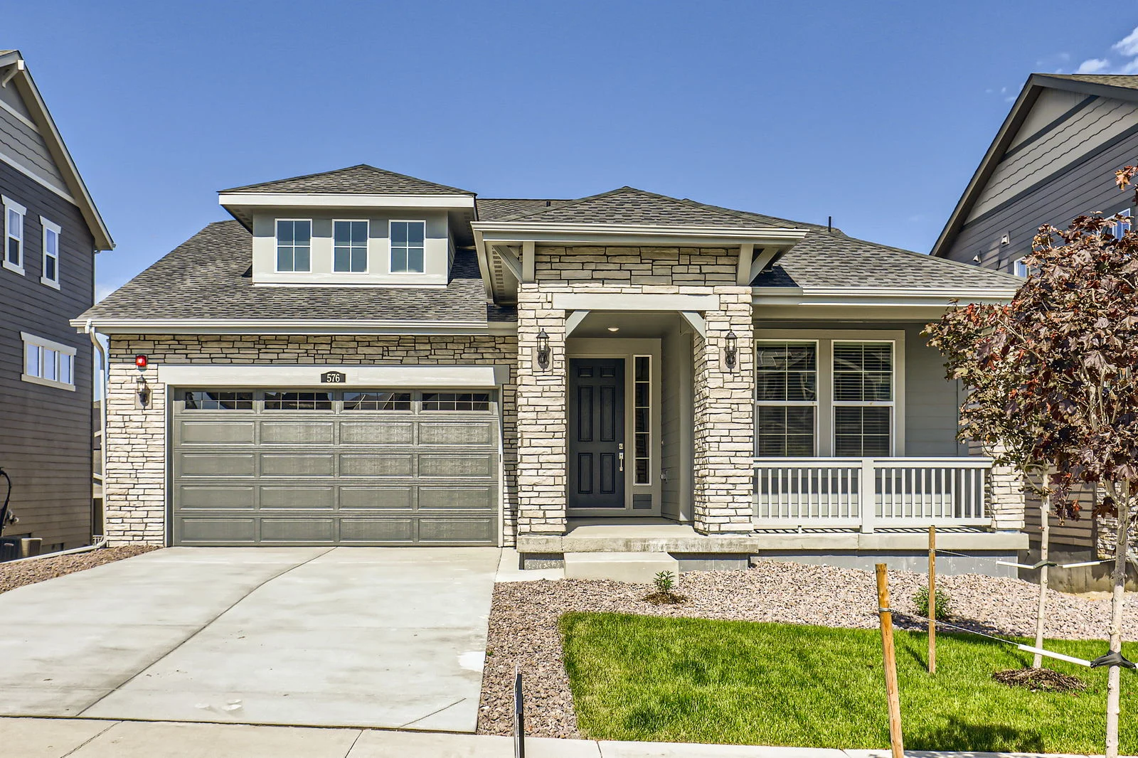 576 Nightsky St  Exterior Front
