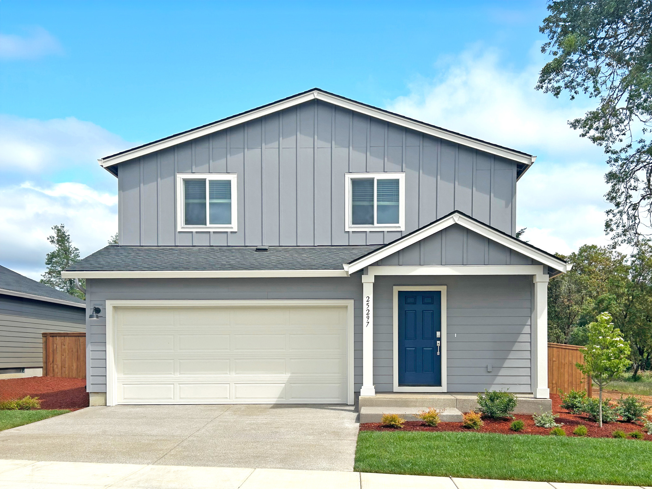 Oakley Estates Dorothy H S1