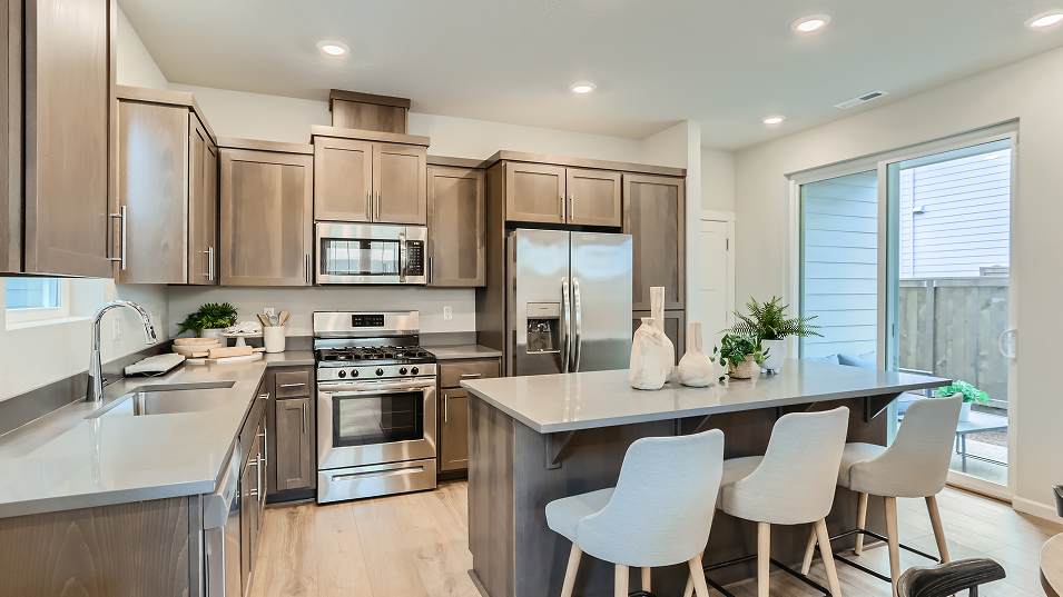 1814 Clark Kitchen 2of2 F1 Base2