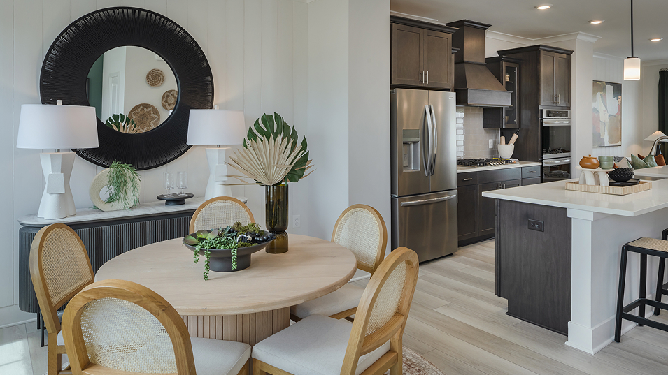 2705 Arcadia Dining F2 Base3