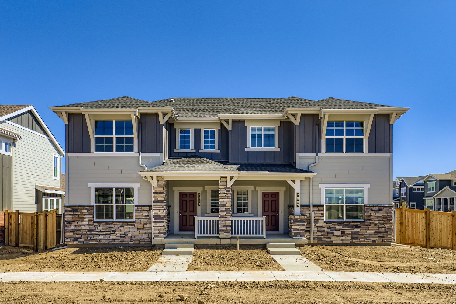 2813 E 153rd Ave Exterior Front