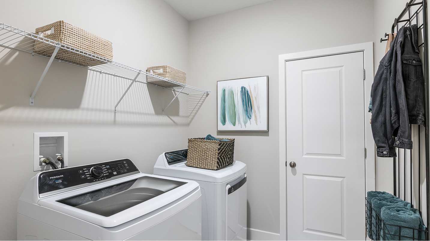 2540 Clearwater Laundry 1of2 F1 081925