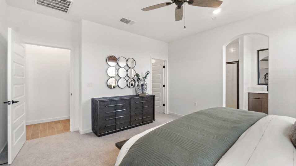 Bodega owners suite bedroom
