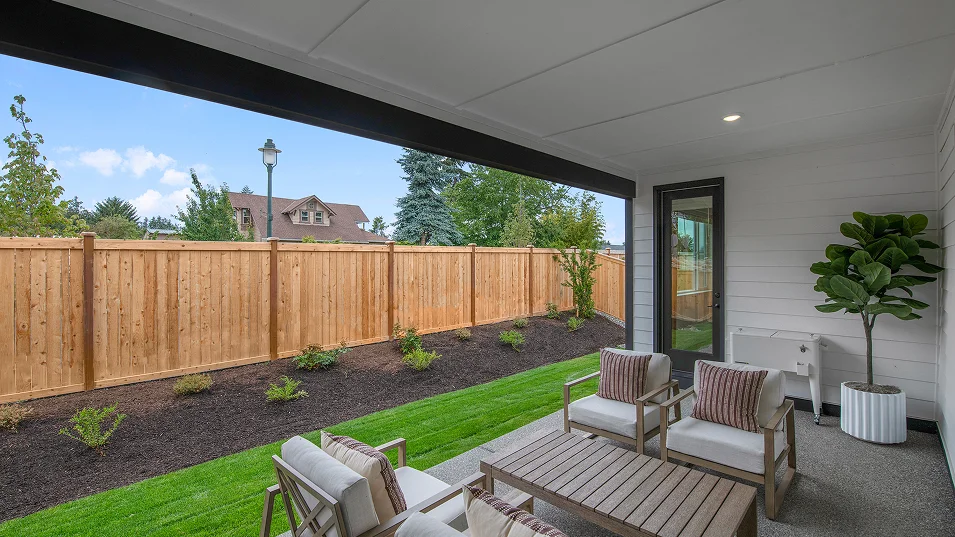 2241 Benton Covered Patio 1of2 F1 Base2
