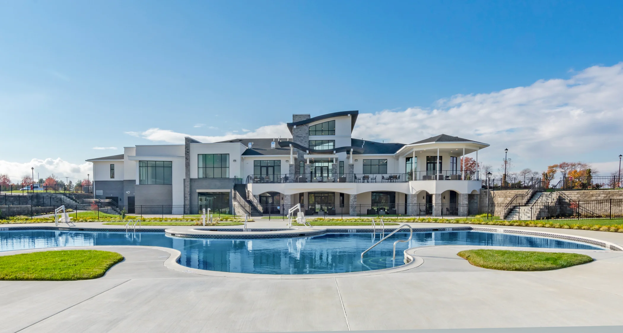 Venueat Monroe Amenity Clubhouse Exterior Rear Pool 1of4  (2)