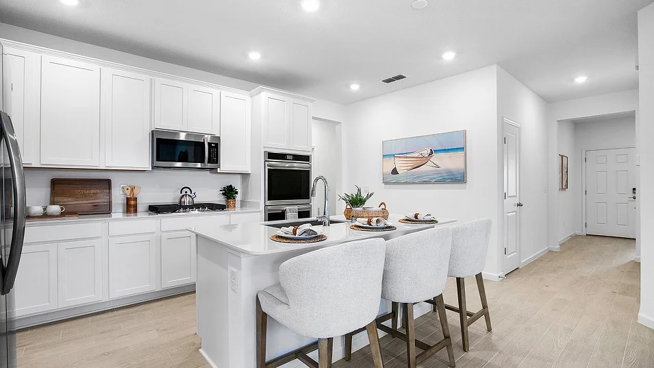 3535 Topaz Kitchen 8of11 F1 Base2 9 24 25