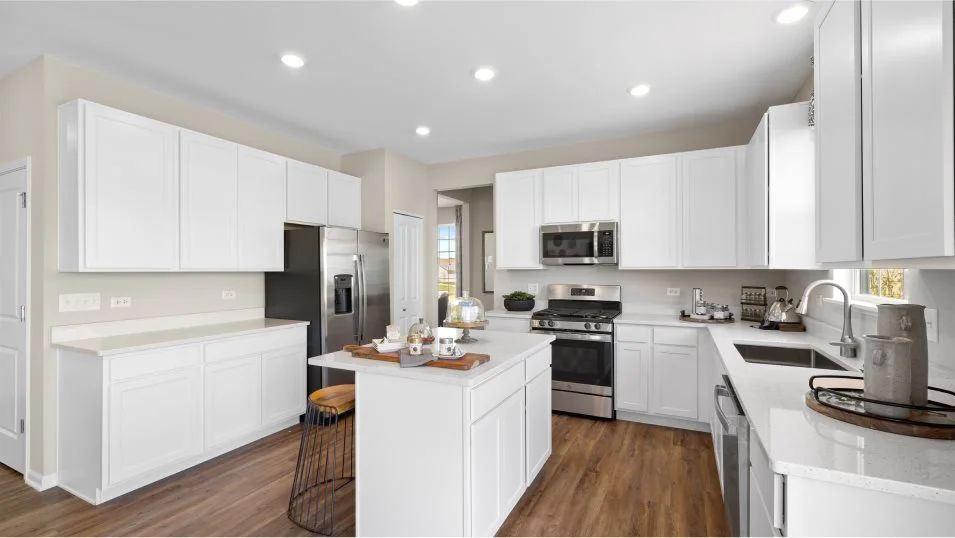 Fox Pointe Galveston Kitchen 1of3 F1