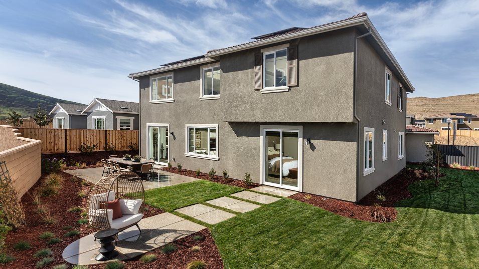 Slateshire Residence 4 Exterior Backyard