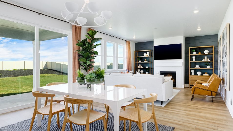 Plan 2542 Dining Room