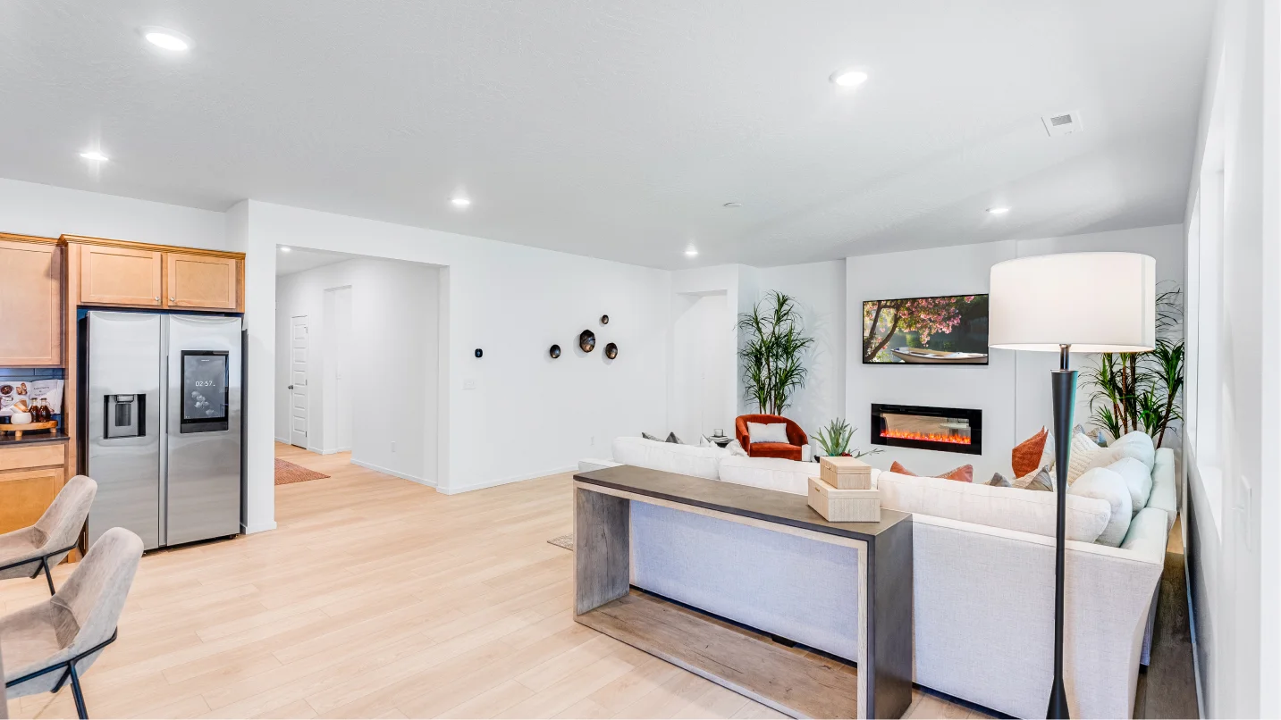 2242 Benton3 Car Great F1 Base1