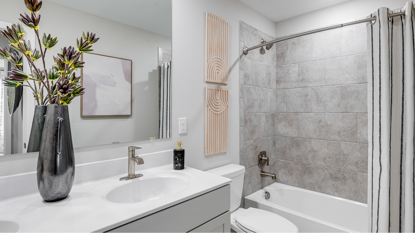 2540 Clearwater Bath2 1of2 F2 081925