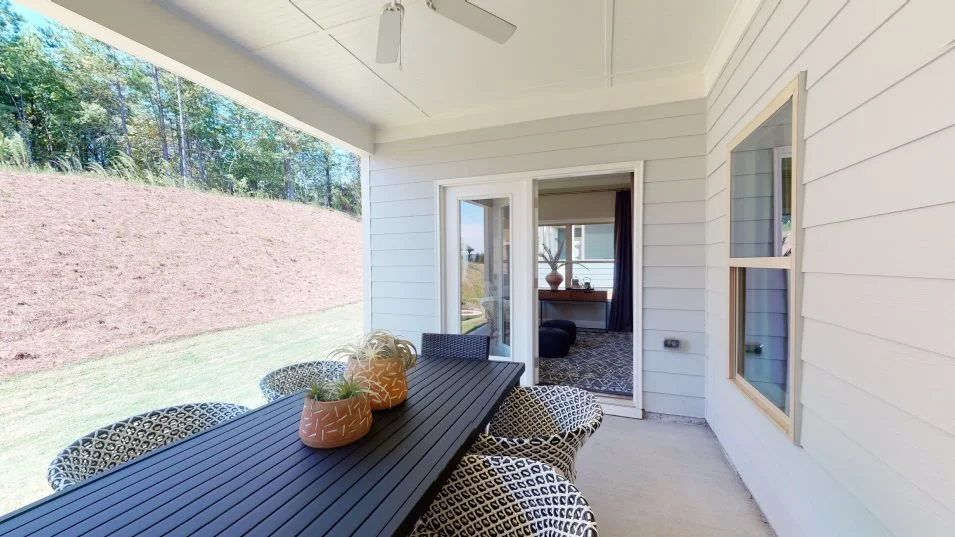 Hickory Bluffs Crestwood Outdoor Space
