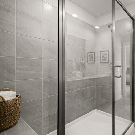 Kingston Owners Bathroom