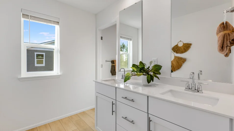 3355 Whidbey Bath2 2of2 F2