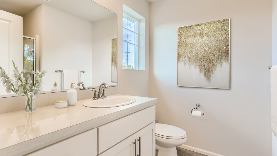 Daphne Owner's Suite Bathroom