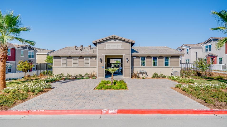 Clubhouse exterior amenity