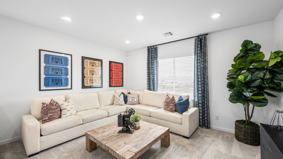 Elliot Loft