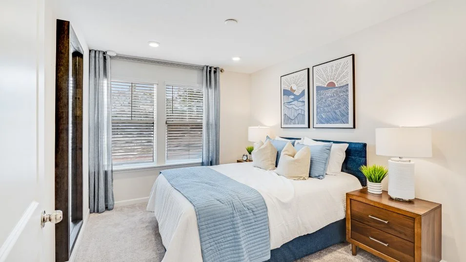 Lincoln Bedroom 2