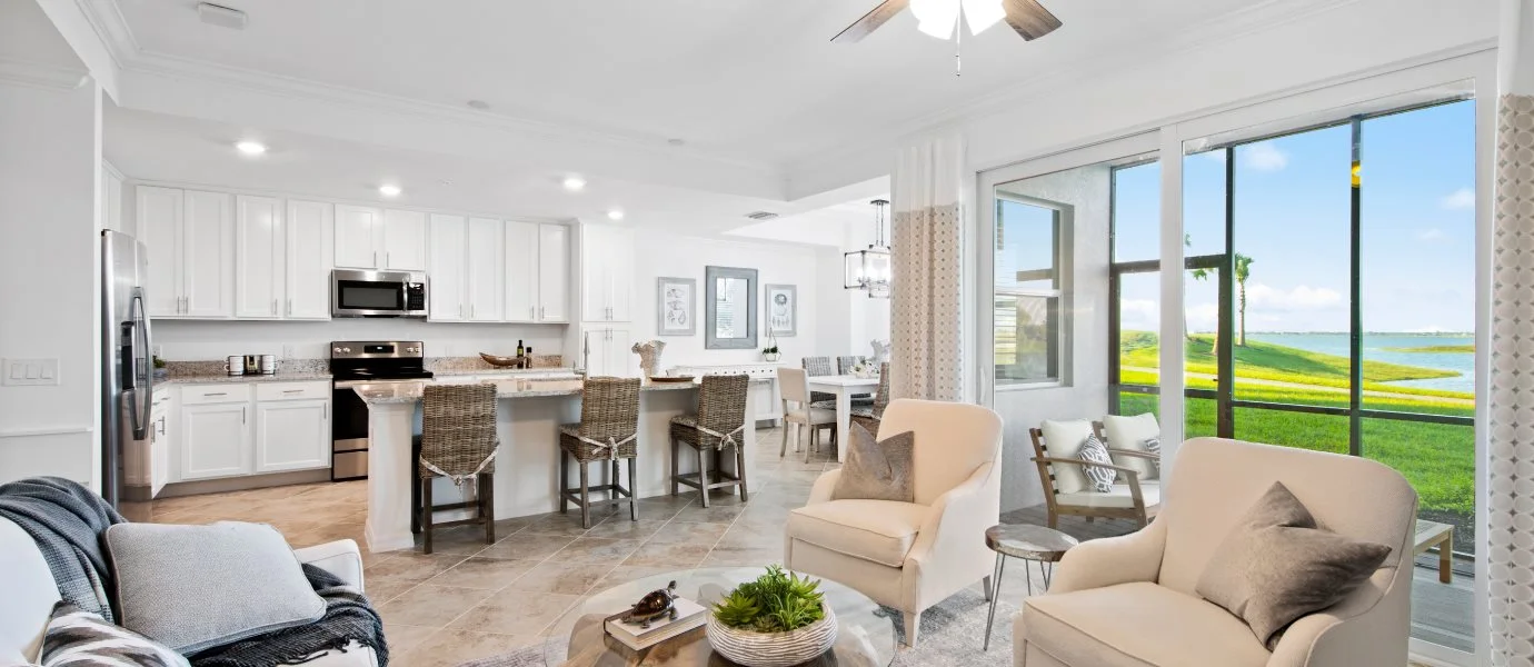 Babcock National Terrace Condominiums Birkdale Lining Room