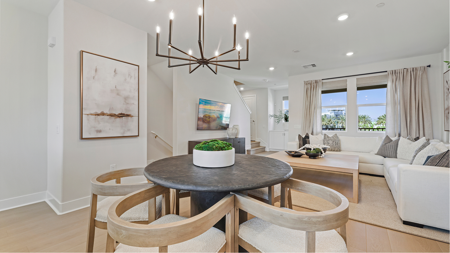 Brio Res2 Dining 3of3 F2