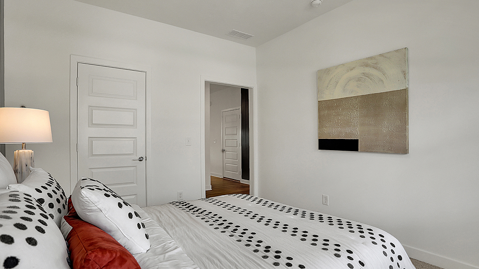 4233 Briarwood Bed2 2of4 F1