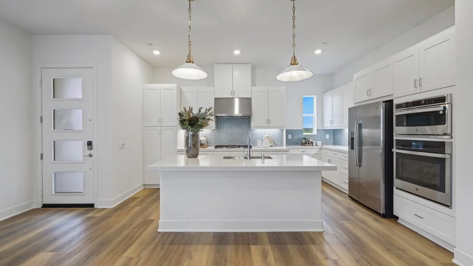 Crescent 1 Kitchen