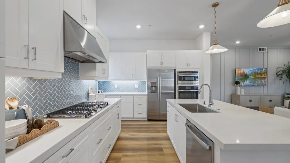 Crescent 1 Kitchen