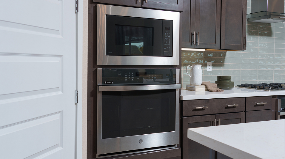 Emilia Heritage Placer Vineyards EI Microwave F1