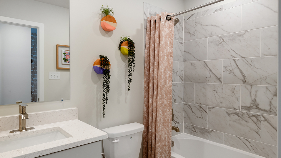 1484 Savannah Opt Bath3 F2