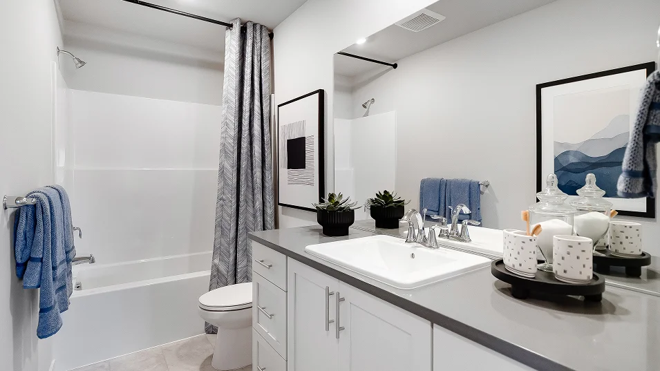 2350 Jade Bath2 F2