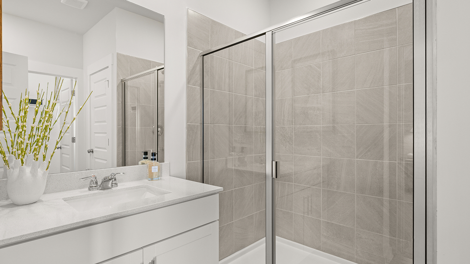 1483 Westbrook Owners Bath 1of3 F3