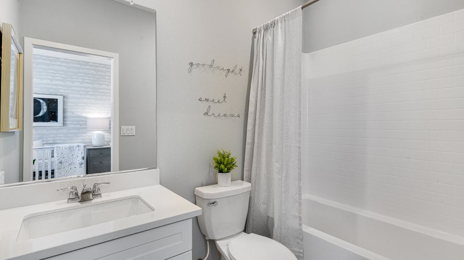 Residence 3 Bathroom 2