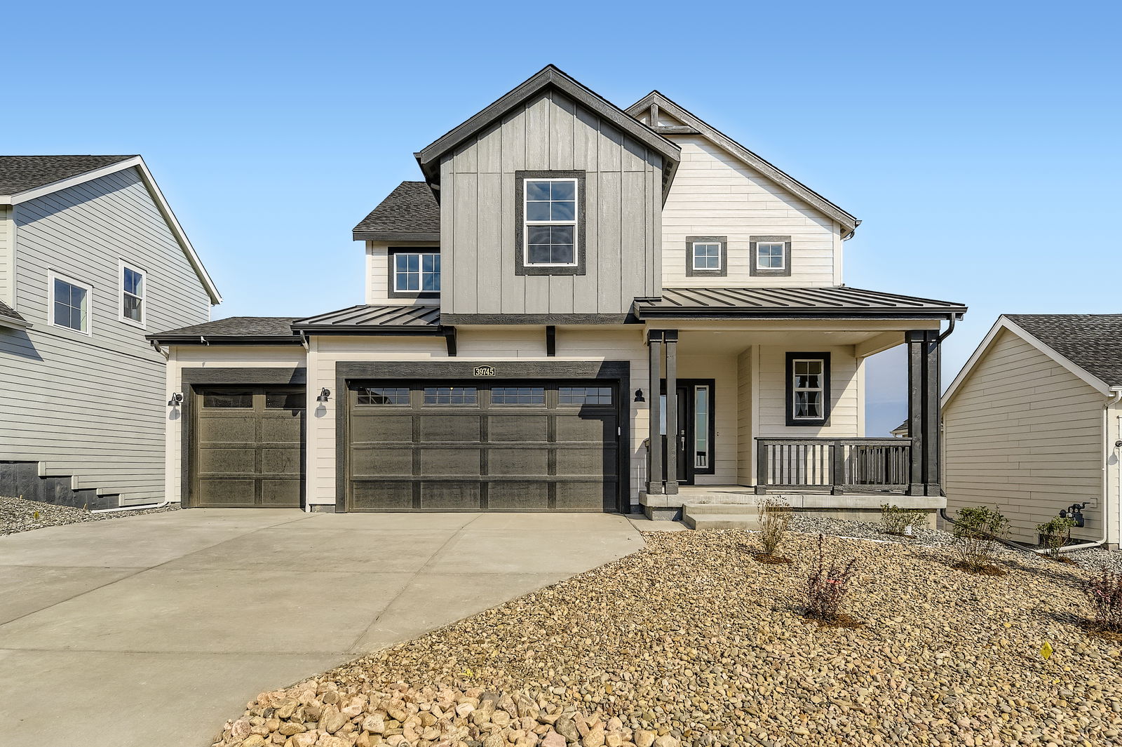 39745 Gibson Street Exterior Front