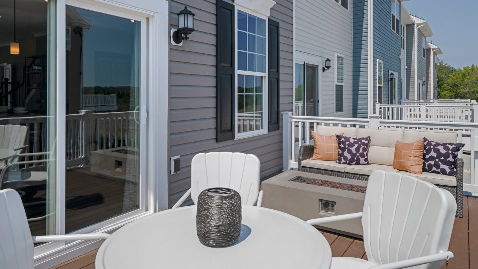 Patapsco Glen Tydings II Rear Load Garage Outdoor Space