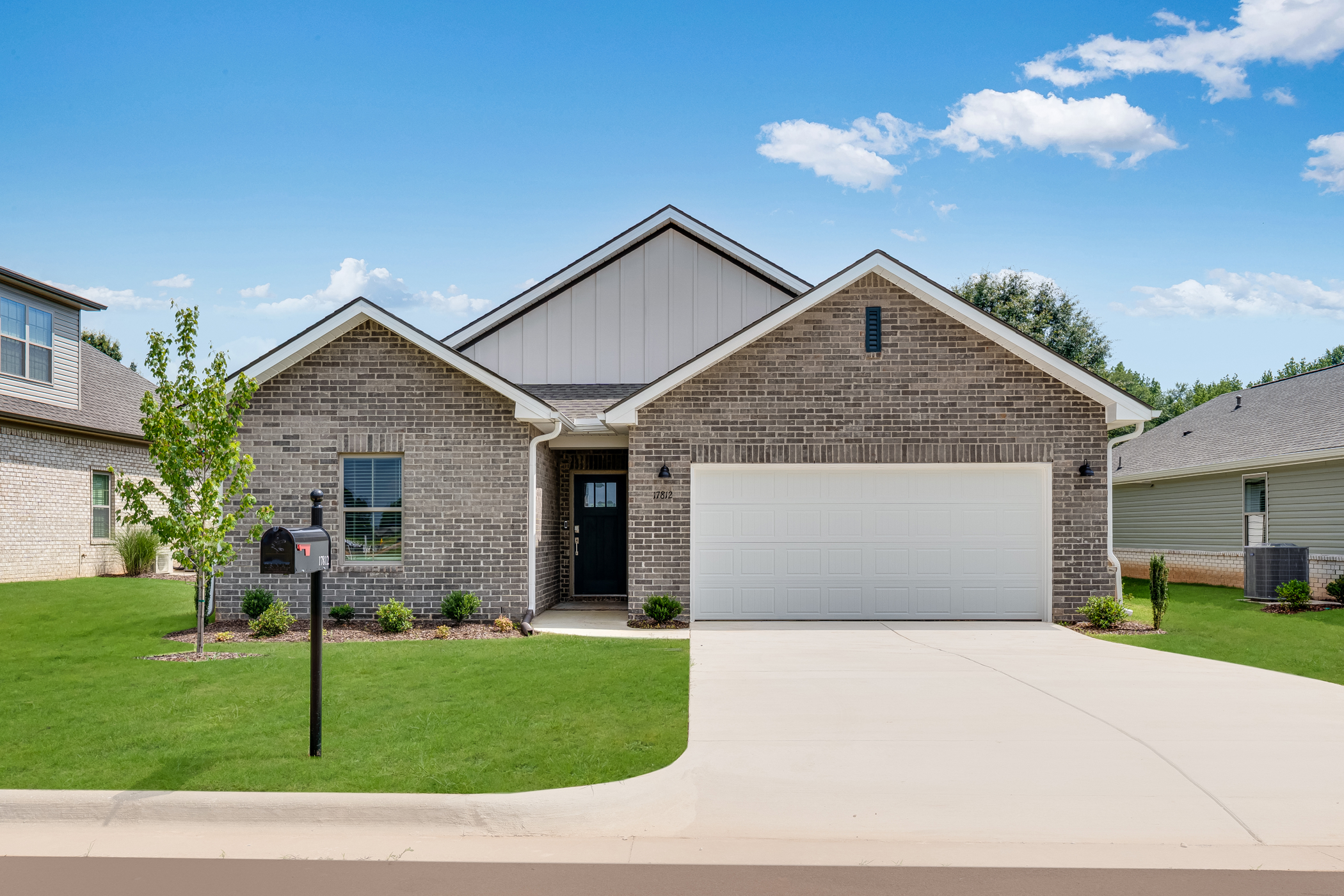 Lucas Ferry Farms Trevi I I11 Front Exterior 1of2