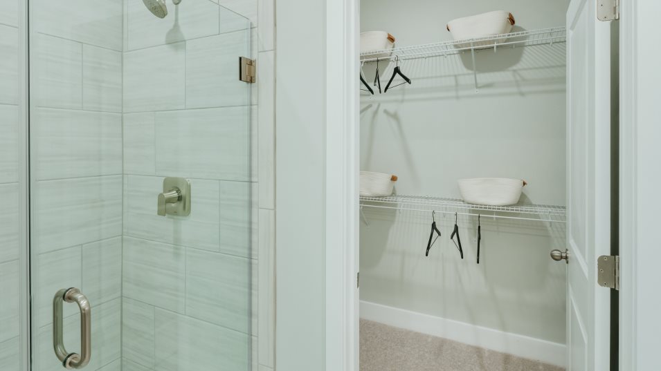 Bancroft Owners Bathroom