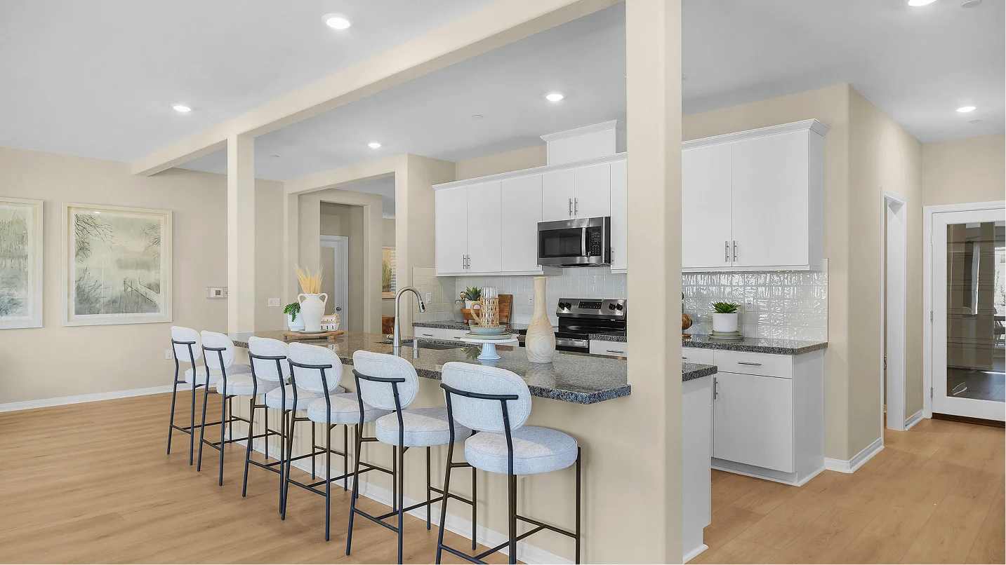 Estrella Res4 Kitchen 1of3 F1