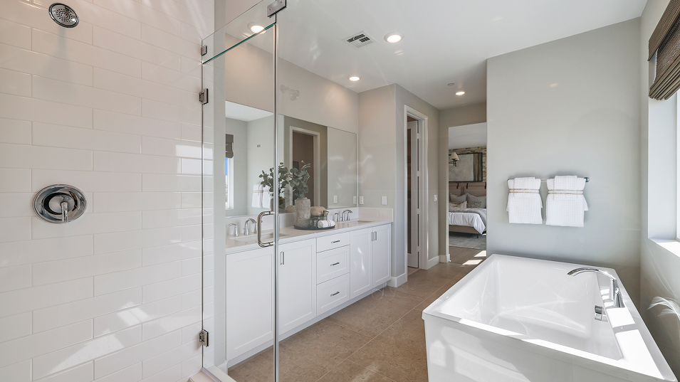 Sella Res3 Owners Bath 1of2 F2