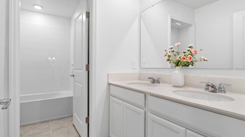 Columbia second bathroom