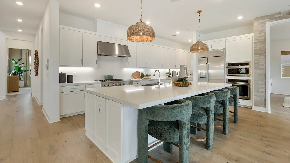 Montilla Tesoro Highlands Res2 Kitchen 3of7 F1