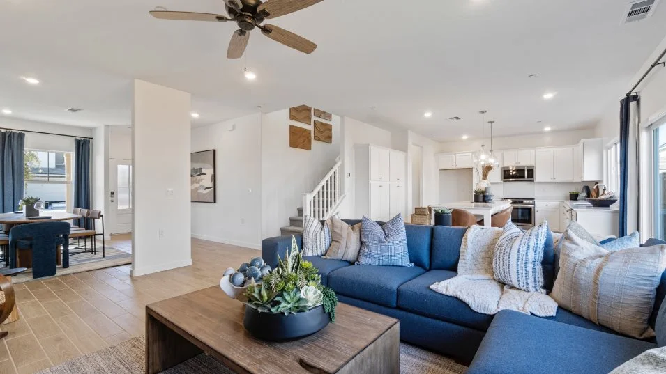 Honeycomb great room interior