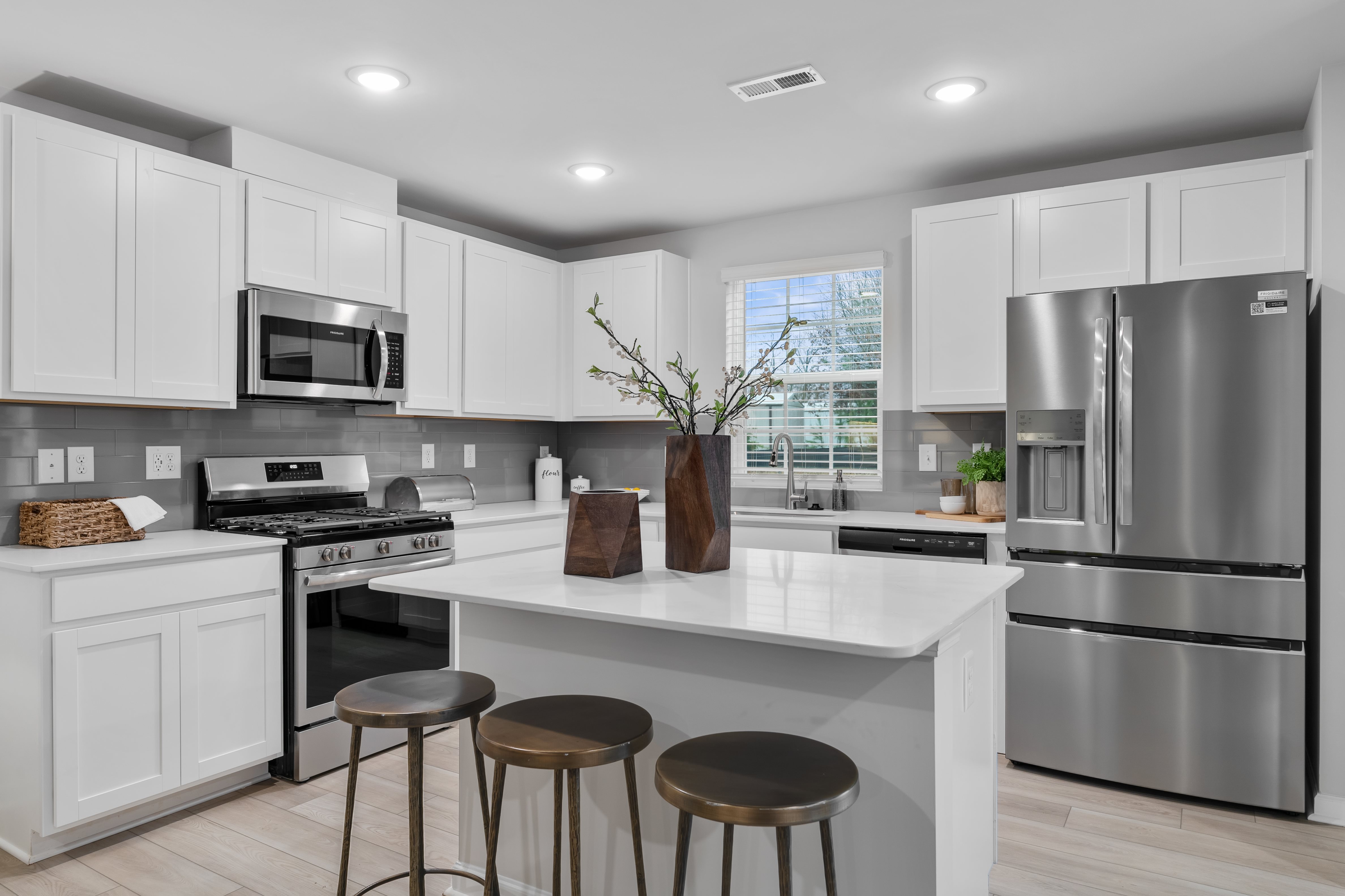 Spartanburg Hadden Heights Chestnut Kitchen 4