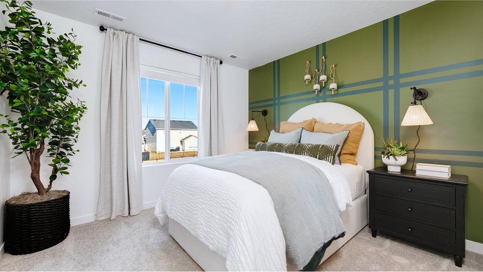 Plan 1950 Bedroom 2