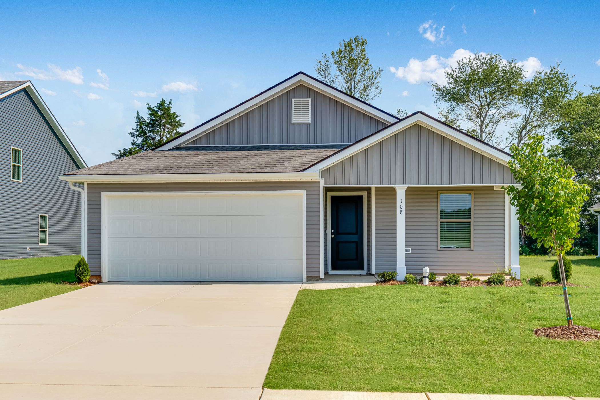 Southern Springs Pearce10 Front Exterior 1of2