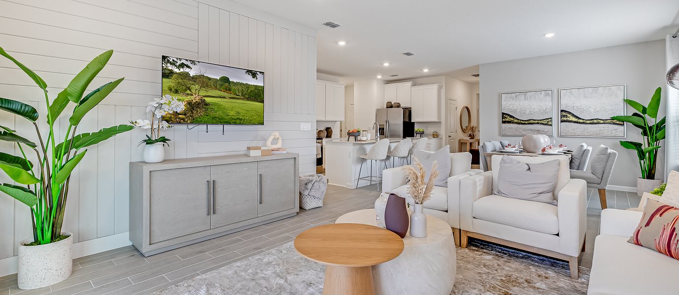Sienna plan family room