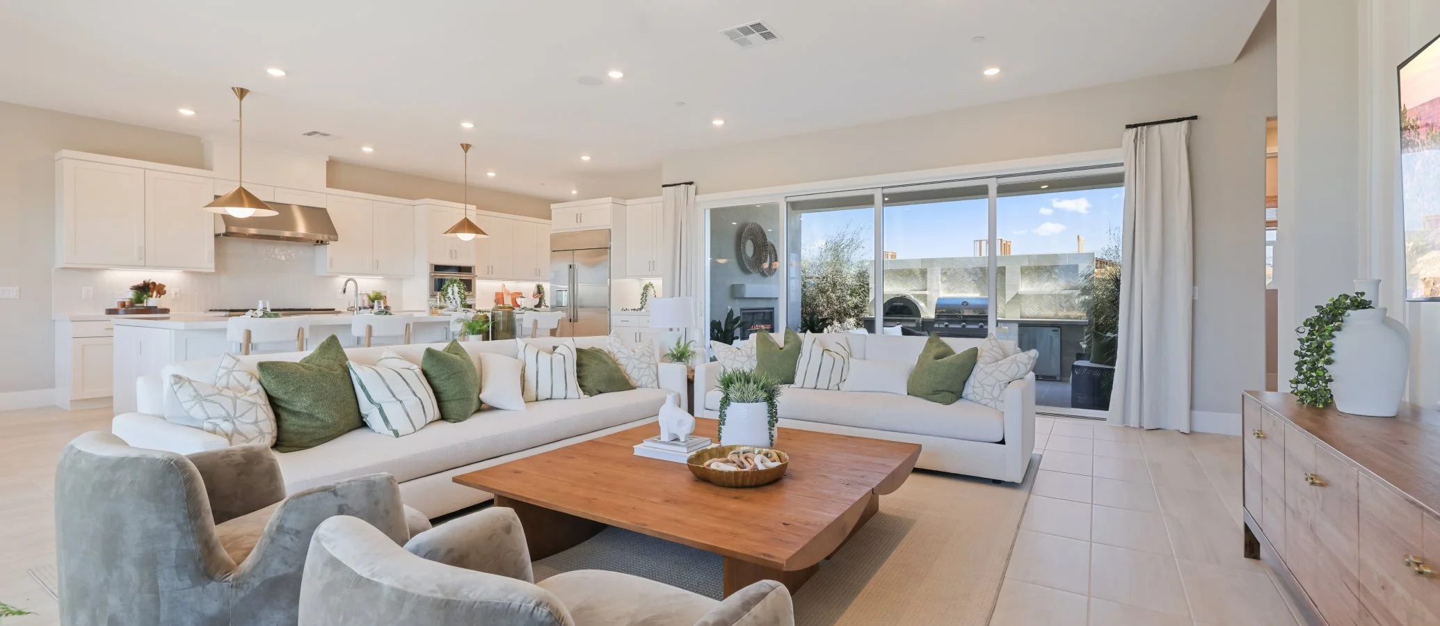 Residence dining kitchen living room overall