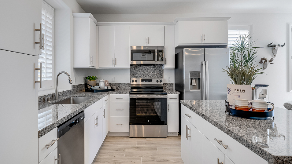 061625 Tailwind Renaissance Res1 Kitchen 1of6 F1