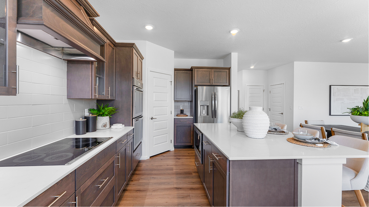 2705 Stevenson3 Car Kitchen 1of2 F1 Base2