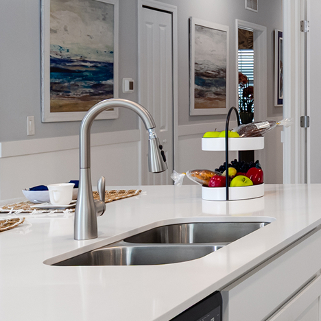 88 Diangelo II Kitchen 1of2 Base2 7 24 25 1