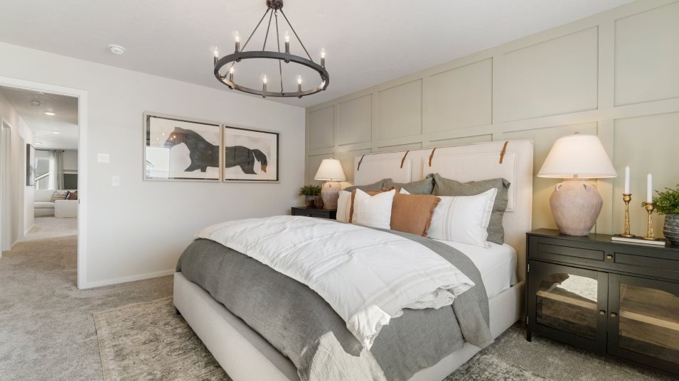 2016 Goldenwood Owners Bed 3of4 F2